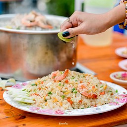 ข้าวผัดทะเล (ใหญ่)