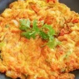 ไข่เจียวหมูกรอบ