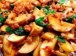 ผัดเห็ดออรินจิหมูสับ