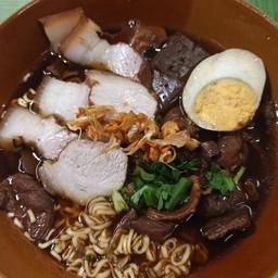 พี่วิก&พี่เอ๋ โต้รุ่ง โจ๊ก ก๋วยจั๊บ เกาเหลาเลือดหมู เล้งแซบ มาม่า