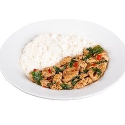 ข้าวกะเพราไก่ชิ้น