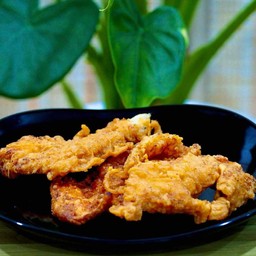 อกไก่หมักนุ่มชุบแป้งทอด