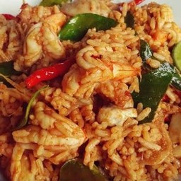 ข้าวผัดต้มยำ
