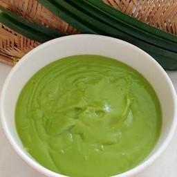 ใบเตย เม็ดมะม่วง