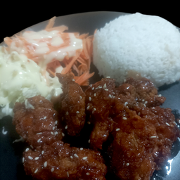ข้าวหอม  หมูทอดคลุกซอสเผ็ดเกาหลี