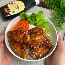 เซทข้าวหน้าปีกไก่เทอริยากิพร้อมเครื่องเคียง