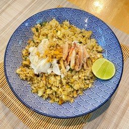ข้าวผัดปู ก้ามปู ปูก้อน ไข่ปู  (เลือกท็อปปิ้งเอง)