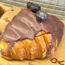 ครัวซองต์บลูเบอรี่