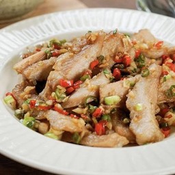 ข้าวคอหมูย่างขั้วพริกเกลือ (คอหมูแท้ไม่ใช่สันคอ)