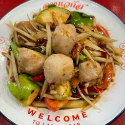 ตำลูกชิ้นหมู