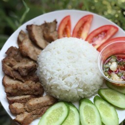 บ้านเจ๊ต้อม