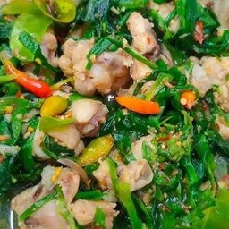 อ่อมไก่