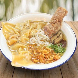ข้าวเปียกเส้นเกี๊ยวน้ำ