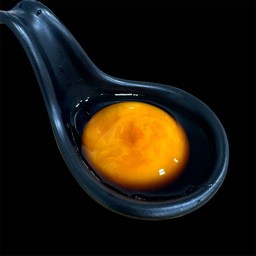 ไข่แดงดองซีอิ๊ว 1ฟอง