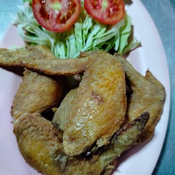 Fried Chicken Wings With Fish Sauce