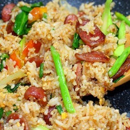 ข้าวผัดกุนเชียง