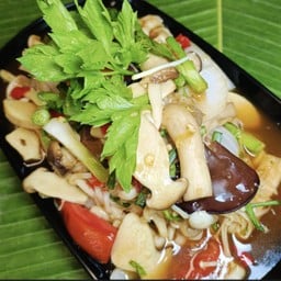 ยำเห็ดรวม