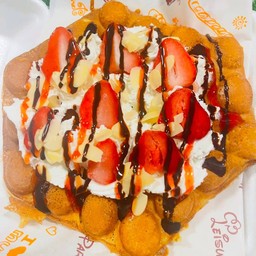 วาฟเฟิล ฮ่องกง วิป+สตอเบอร์รี่