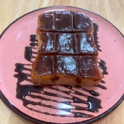 ขนมปังปิ้งเนย+ช็อคโกแลต (1แผ่น)