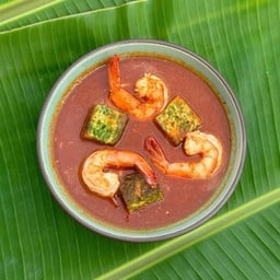 แกงส้มชะอมกุ้ง - Sour Curry with Vegetable Omelet