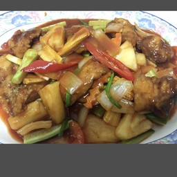 เนื้อปลาผัดเปรียวหวาน