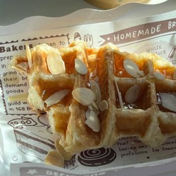 น้ำผึ้งอัลมอนด์