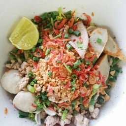 บ้านก๋วยเตี๋ยวหมูโบร้าน-โบราณ