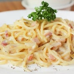 สปาเก็ตตี้แฮมคาโบนาร่า