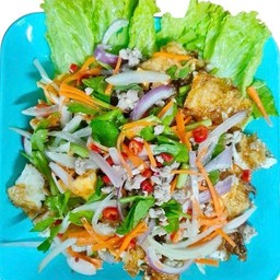 ยำไข่ดาว