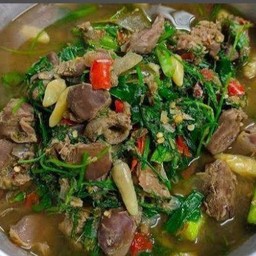 แกงอ่อมเครื่องในไก่