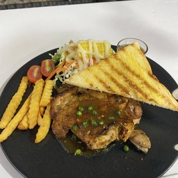 สเต็กไก่ซอสพริกไทยดำ