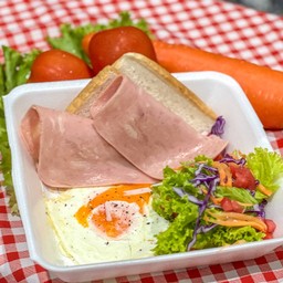 สลัดไข่ดาวแฮม