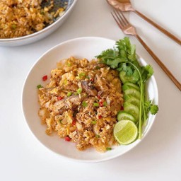 ข้าวผัดปลากระป๋อง