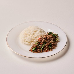 ข้าว + กะเพราเนื้อโคขุนสับ