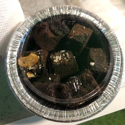 บราวนี่คิวบ์ (ถ้วยฟอยด์)