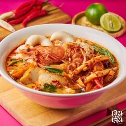 เจนเส้น ก๋วยเตี๋ยวลูกชิ้นปลา รัตนาธิเบศร์