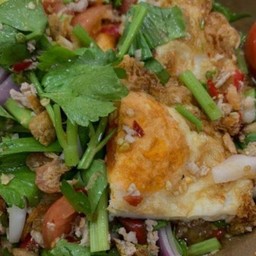 ยำไข่ดาวหมูสับ