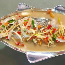 ปลากระพงนึ่งมะนาว