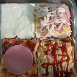 แซนวิชอบร้อนพริกเผาหมูหยอง