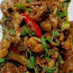 ผัดเผ็ดปลาไหล เป็นกับข้าว