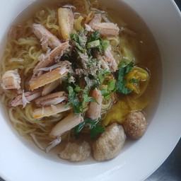 บะหมี่เกี๊ยว-ปู (พิเศษ)