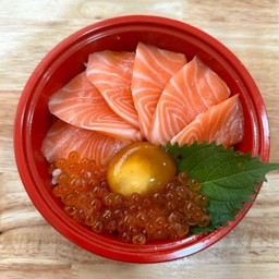 ข้าวหน้าแซลมอนอิคุระ+ไข่ดอง