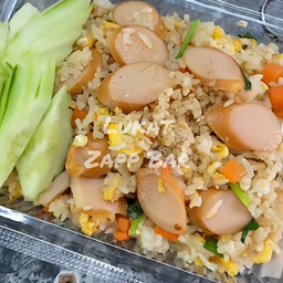 ข้าวผัดไส้กรอก