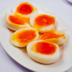 ไข่ฅนเมือง (ไข่เป็ดต้ม 3 ฟอง)