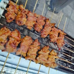 หมูปิ้งโบราณ 20ไม้ ข้าวเหนียว3ห่อ