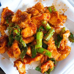 พริกแกงไก่ราดข้าว