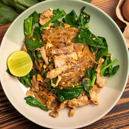 ผัดซีอิ๊วไก่