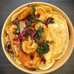 กะเพรากุ้ง ไข่ข้น (ใช้ไข่2ฟอง)