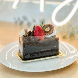 เค้กช็อกโกแลต สี่เหลี่ยม 4x8 cm