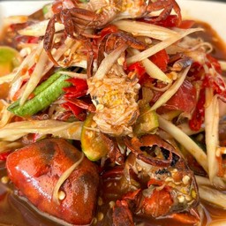 Som Tum With Steamed Crab